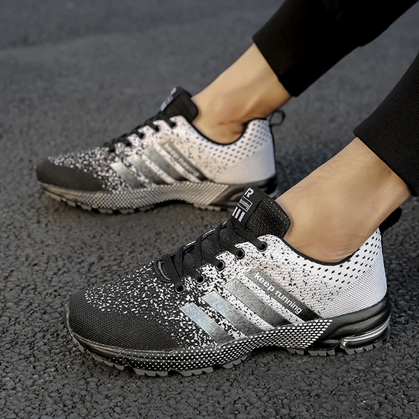 scarpe da ginnastica, scarpe da corsa, scarpe sportive, scarpe da allenamento, scarpe da ginnastica da corsa, scarpe da ginnastica traspiranti