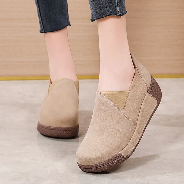 mocassini da donna, mocassini, scarpe con plateau, mocassini con plateau, scarpe slip on, scarpe in pelle scamosciata