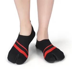 scarpe a piedi nudi, scarpe con calzini, scarpe da ginnastica con calzini, scarpe da ginnastica a piedi nudi, scarpe stile piedi nudi