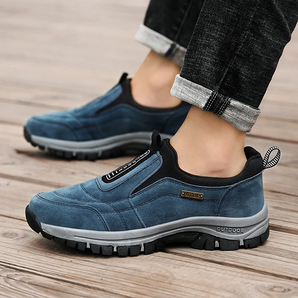scarpe da trekking, scarpe slip on, scarpe da ginnastica slip on, scarpe da ginnastica da trekking, scarpe in pelle scamosciata, scarpe antiscivolo