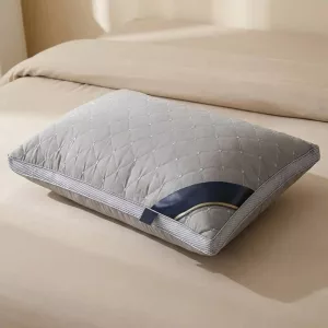 Cuscino morbido e comodo per letto