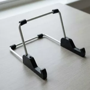 Supporto portatile leggero regolabile e pieghevole per tablet